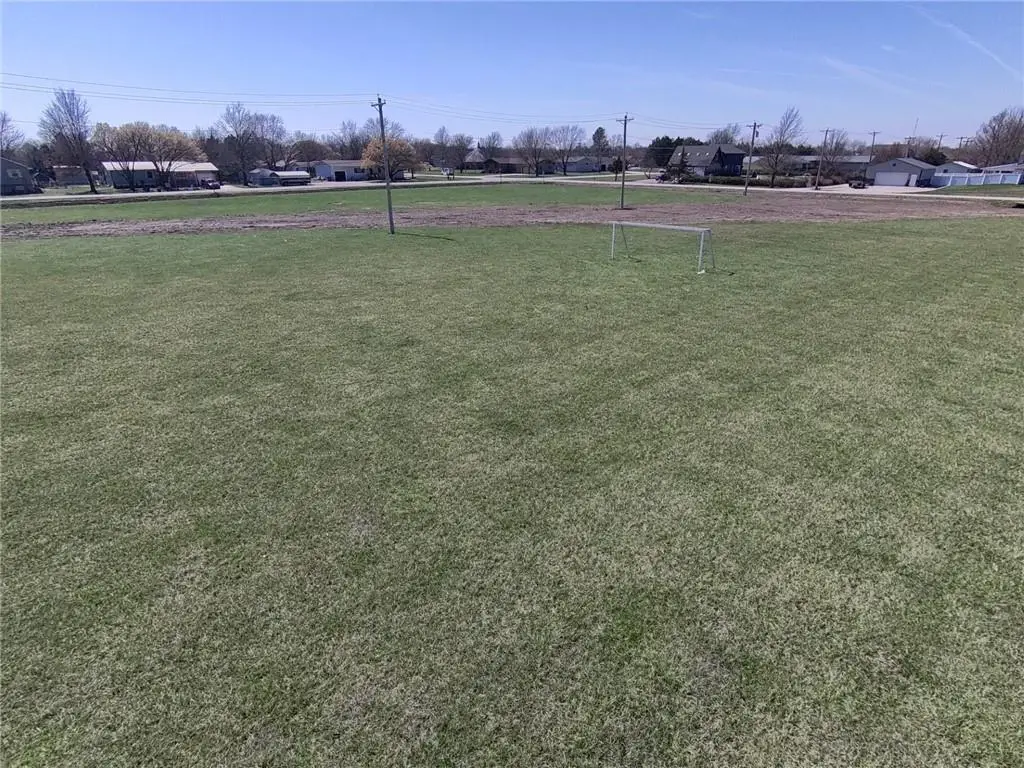 00001 Cross Street, Burlington, KS 66839 - #1