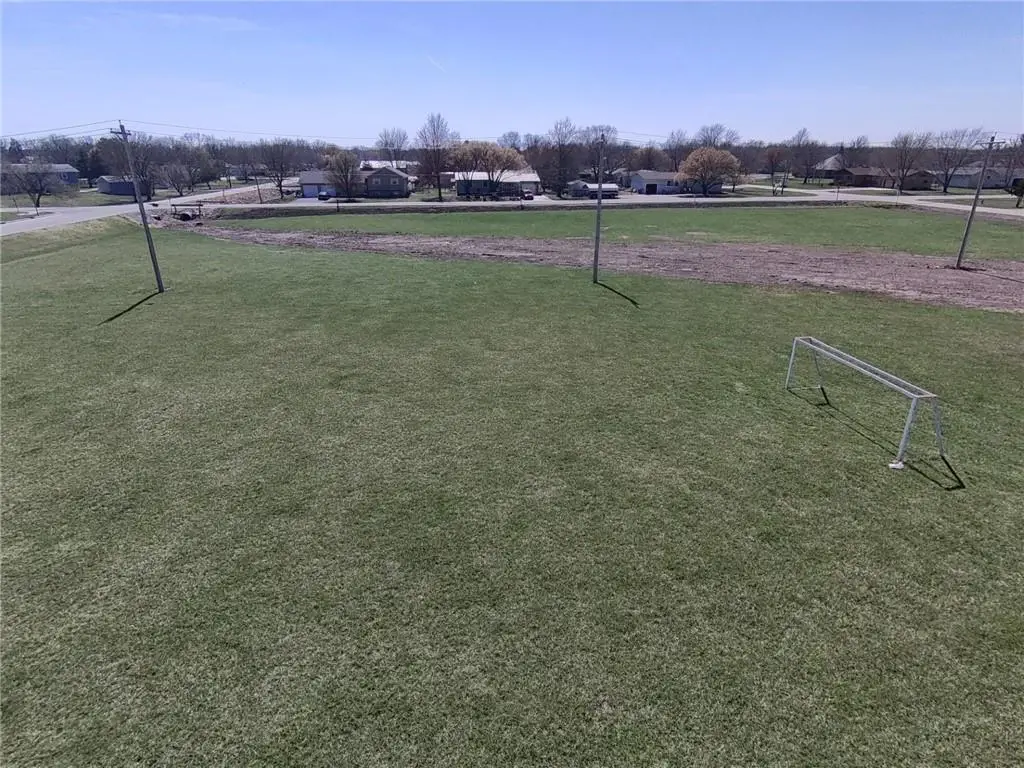 00002 Cross Street, Burlington, KS 66839 - #1