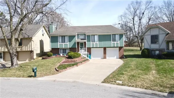 6813 E 144th Place, Grandview, MO 64030