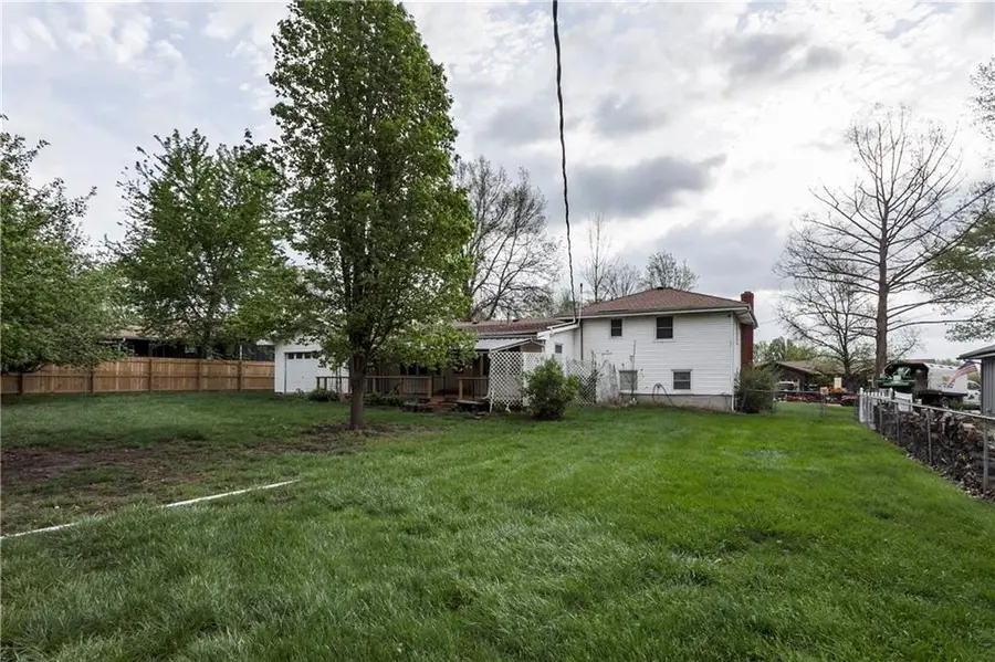 881 E 1st Street, Peculiar, MO 64078 - #3