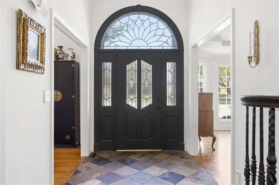 4245 W 124th Terrace, Leawood, KS 66209 - #3