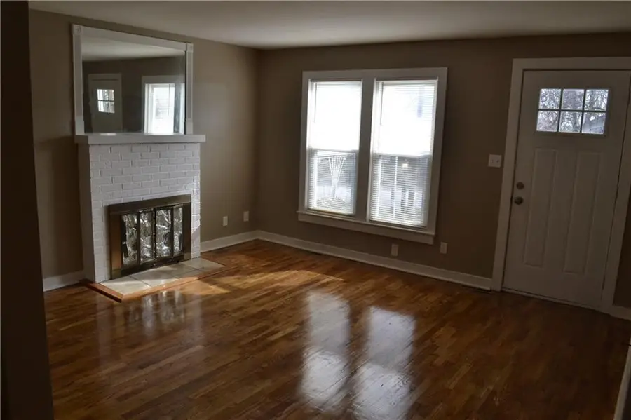 1312 S Pearl Street, Independence, MO 64055 - #2