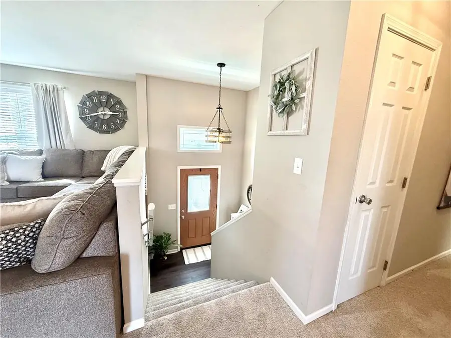 517 N Davis Street, Maryville, MO 64468 - #2