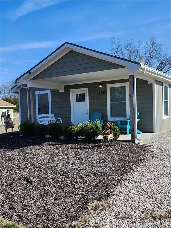 230 S Linn Valley Drive, Linn Valley, KS 66040