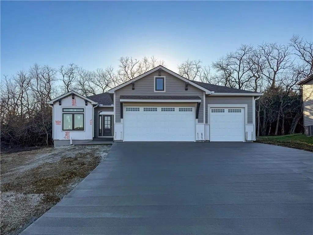 1134 Bluestem Circle, Baldwin City, KS 66006 - #1