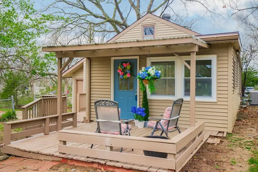 2419 S 13th Terrace, Kansas City, KS 66103 - #2