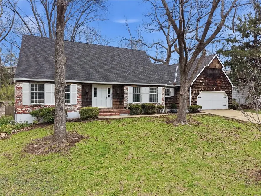 12607 Overbrook Road, Leawood, KS 66209 - #3