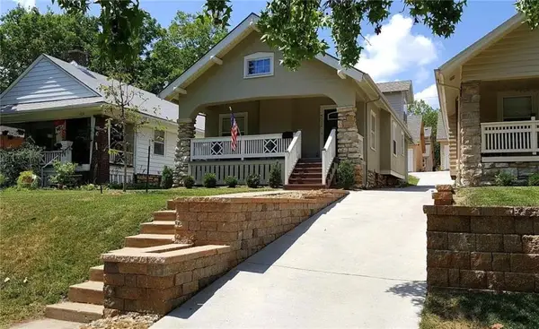 4512 Pennsylvania Avenue, Kansas City, MO 64111