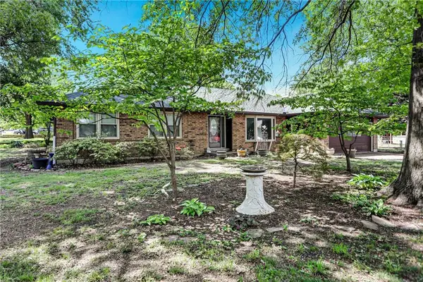 5 W 13th Street, Eudora, KS 66025