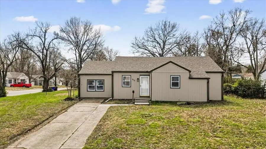 912 Vest Drive, Warrensburg, MO 64093 - #2