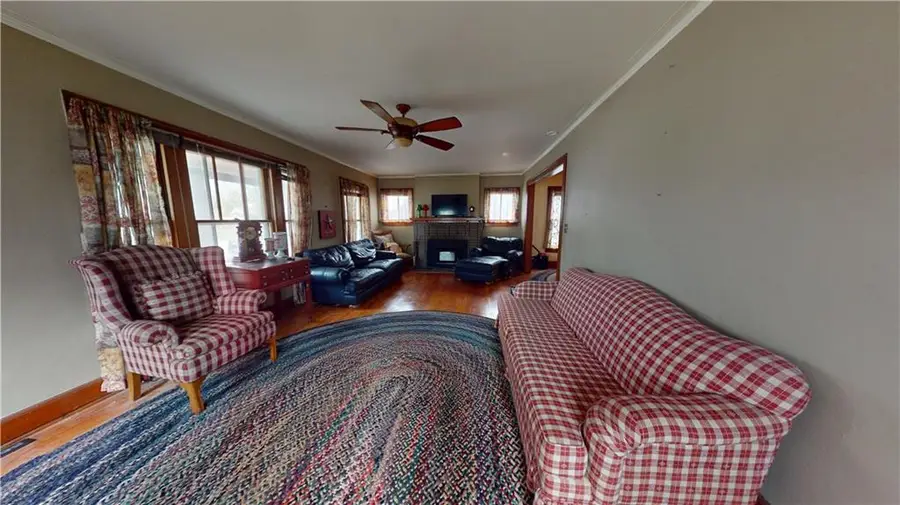 325 S Ash Street, Nevada, MO 64772 - #2