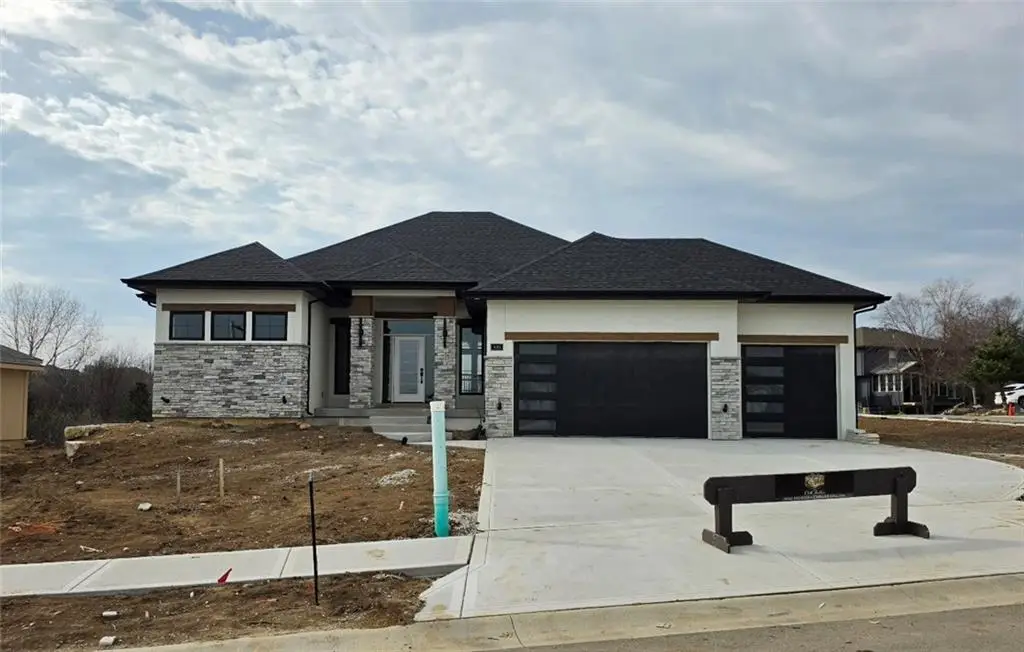 11208 S Gleason Road, Olathe, KS 66061 - #1