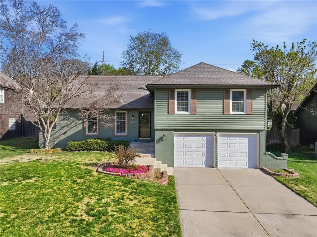 9120 W 91st Terrace, Overland Park, KS 66212 - #1