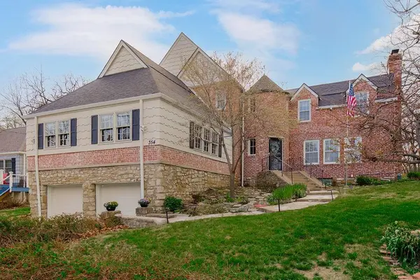 354 Terrace Trail, Lake Quivira, KS 66217