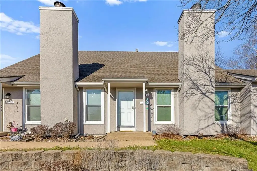 10788 Oakmont Street, Overland Park, KS 66210 - #1
