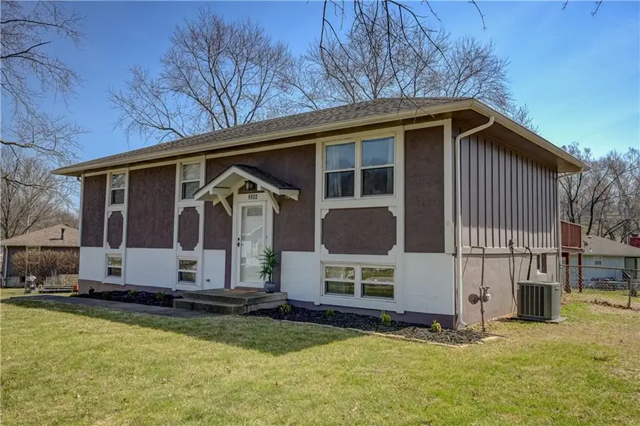 2204 Keystone Place, Blue Springs, MO 64014 - #3