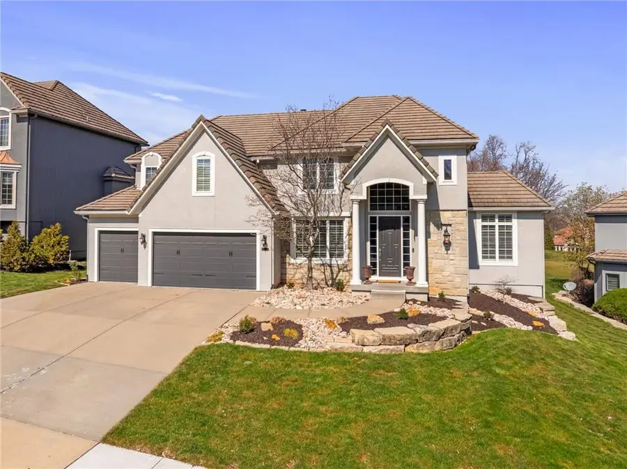 8926 Quail Ridge Lane, Lenexa, KS 66220 - #2