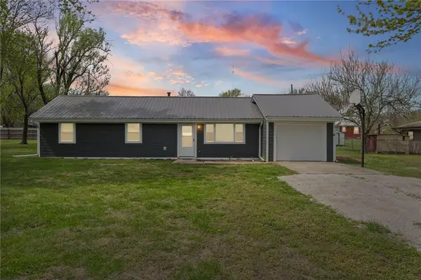 208 SW 1671st Road, Kingsville, MO 64061