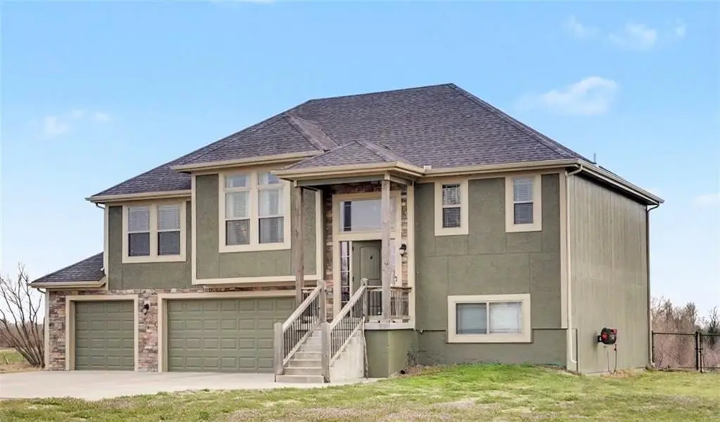 16699 Dana Lane, Leavenworth, KS 66048 - #1