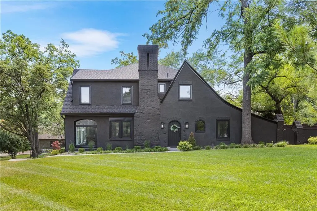 5500 Mission Road, Fairway, KS 66205 - #1