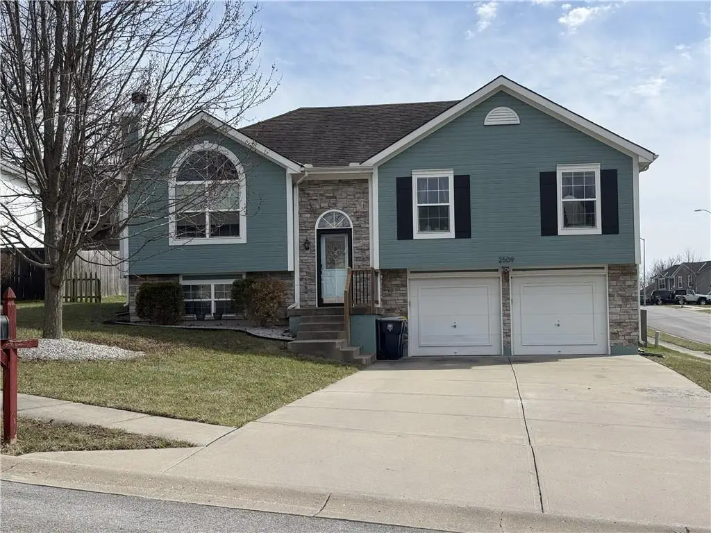2509 NW 69th Terrace, Kansas City, MO 64151 - #1