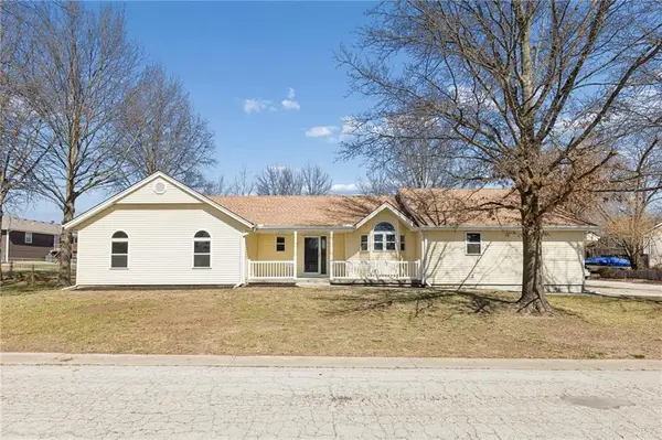 204 W 1st Street, Garden City, MO 64747