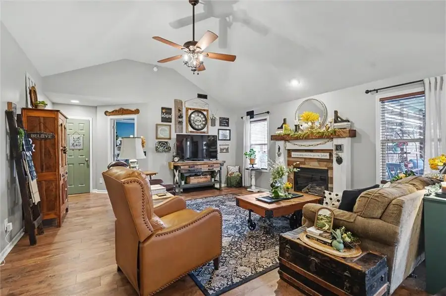 1008 Kathys Court, Baldwin City, KS 66006 - #3