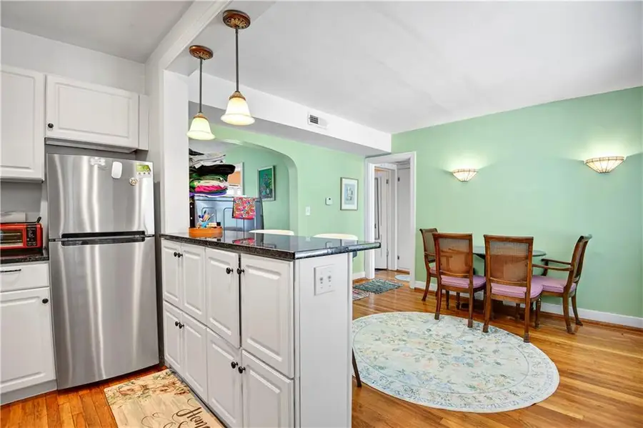 212 Emanuel Cleaver Ii Boulevard #2 West, Kansas City, MO 64112 - #3