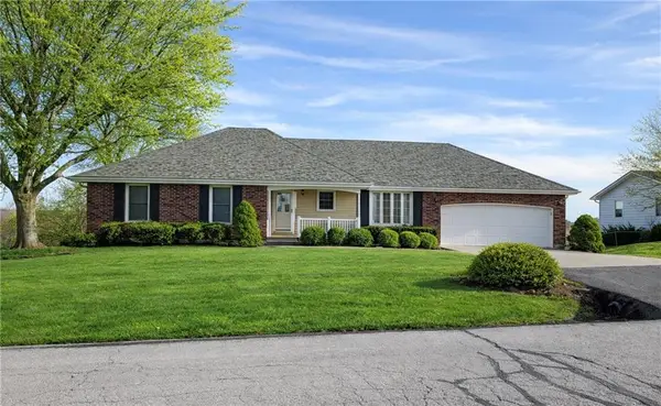 1405 High Drive, Lexington, MO 64067