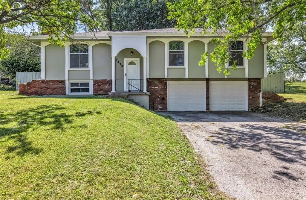 7413 Loma Vista Drive, Kansas City, MO 64138 - #1