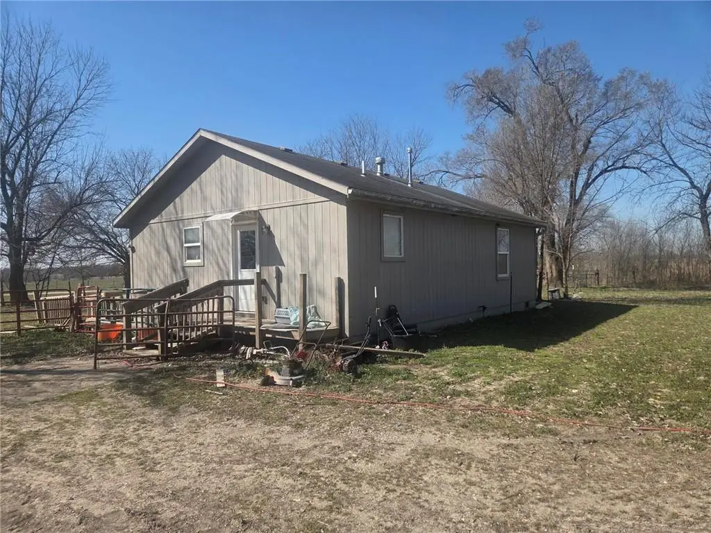 5528 W 367th Street, Louisburg, KS 66053 - #1