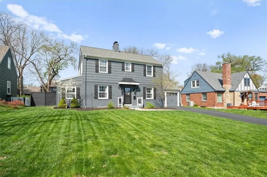 5812 Newton Street, Overland Park, KS 66202 - #2