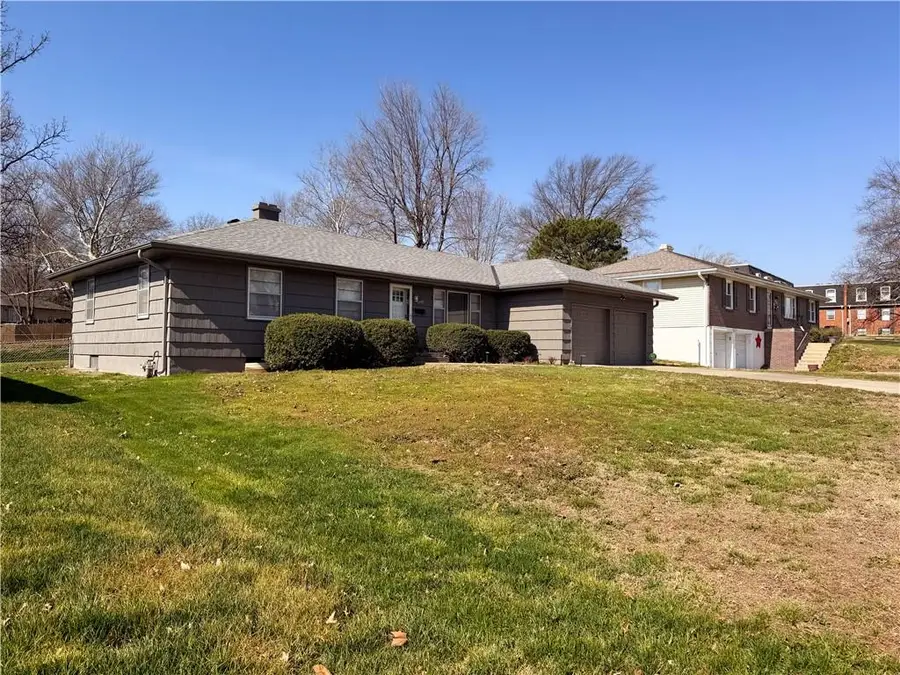 4980 NE Chouteau Drive, Kansas City, MO 64119 - #2