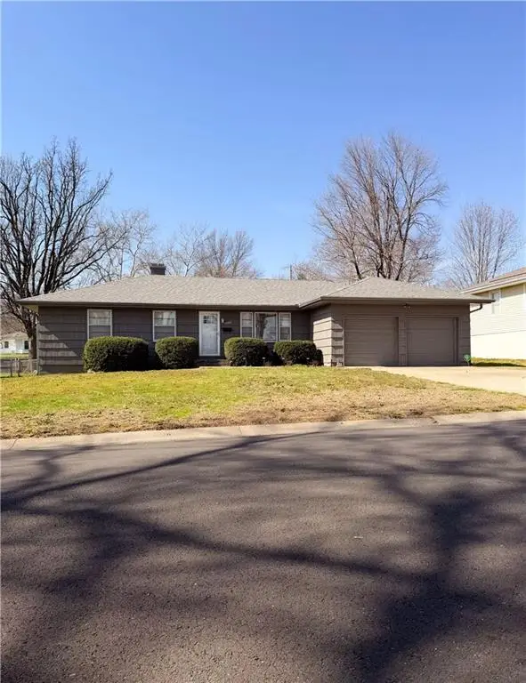 4980 NE Chouteau Drive, Kansas City, MO 64119 - #3