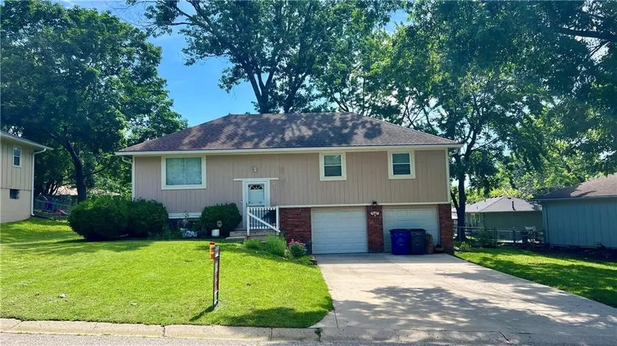 1924 SW 5th Street, Blue Springs, MO 64014 - #2