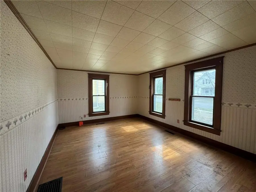 515 W 2nd Street, Maryville, MO 64468 - #3