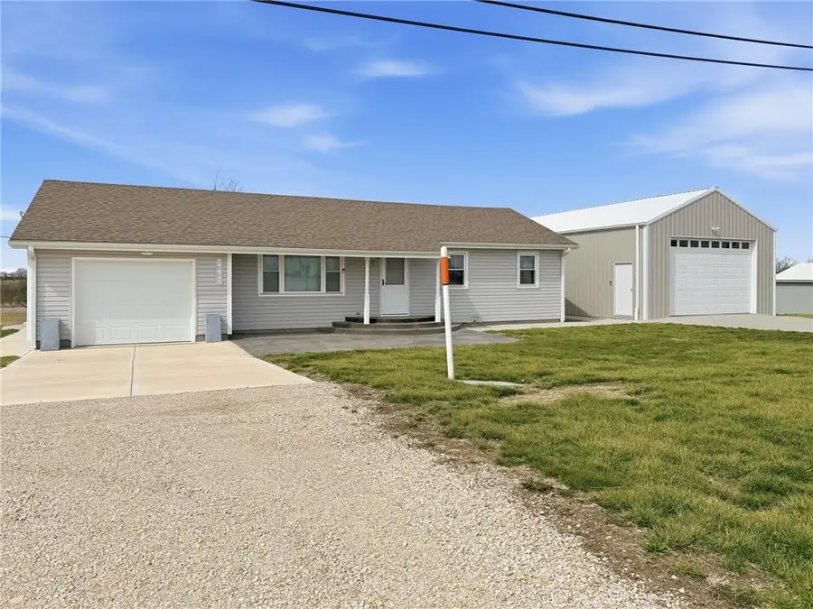 1002 S Hughes Street, Hamilton, MO 64644 - #2