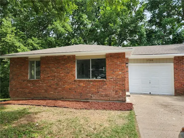 1705 N 76th Terrace, Kansas City, KS 66112
