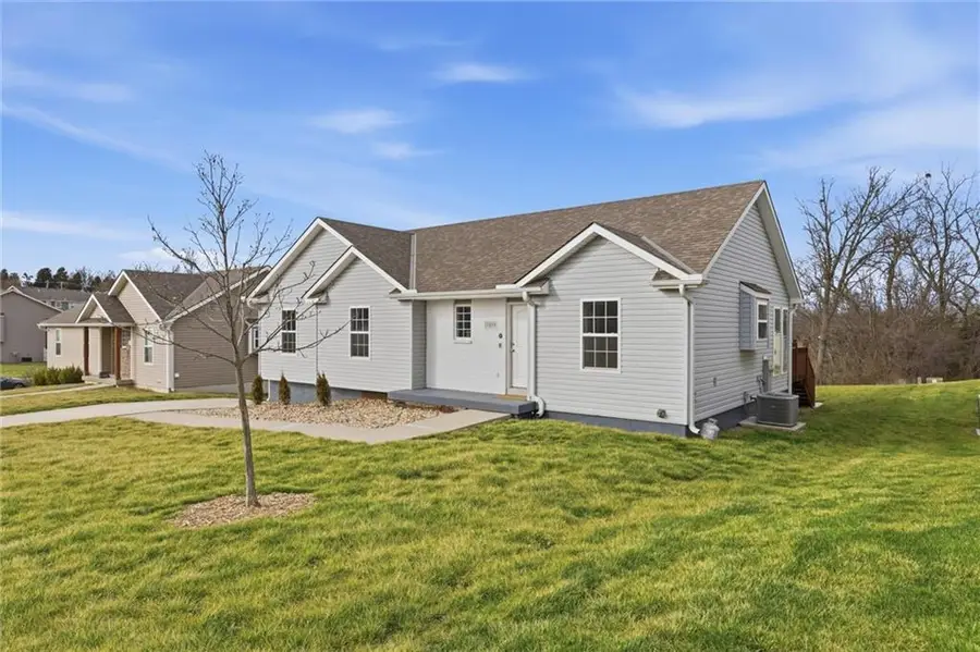 1219 Cherry Street, Warrensburg, MO 64093 - #3