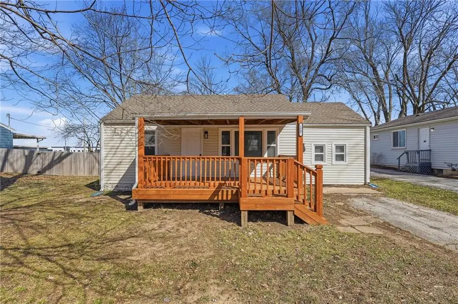 1807 W Main Street, Blue Springs, MO 64015 - #2