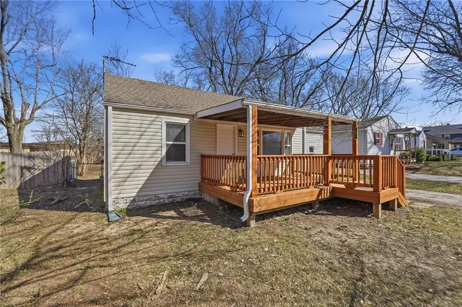 1807 W Main Street, Blue Springs, MO 64015 - #3