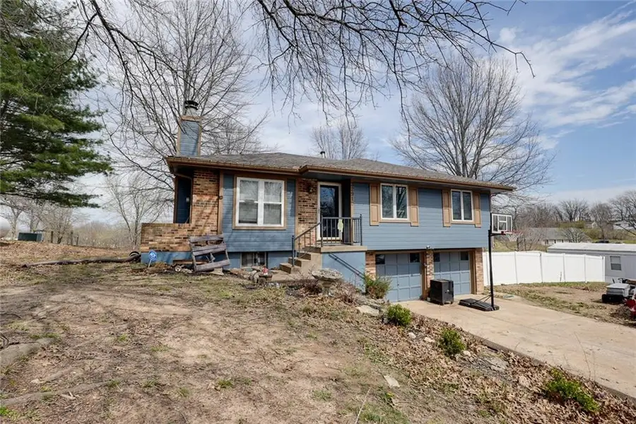 32910 E Oak Hill School Road, Oak Grove, MO 64075 - #3