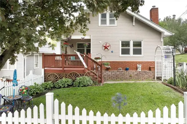 2913 Gene Field Road, St Joseph, MO 64506