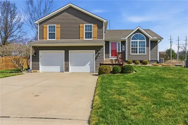 1324 NE 105th Terrace, Kansas City, MO 64155