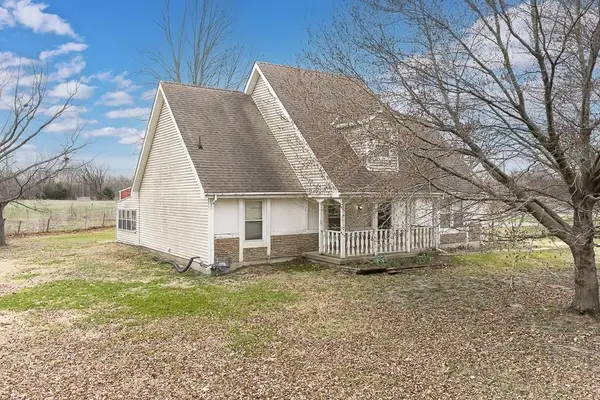 406 Ash Street, Linwood, KS 66052