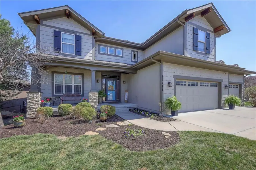 10711 S Appleridge Lane, Olathe, KS 66061 - #3