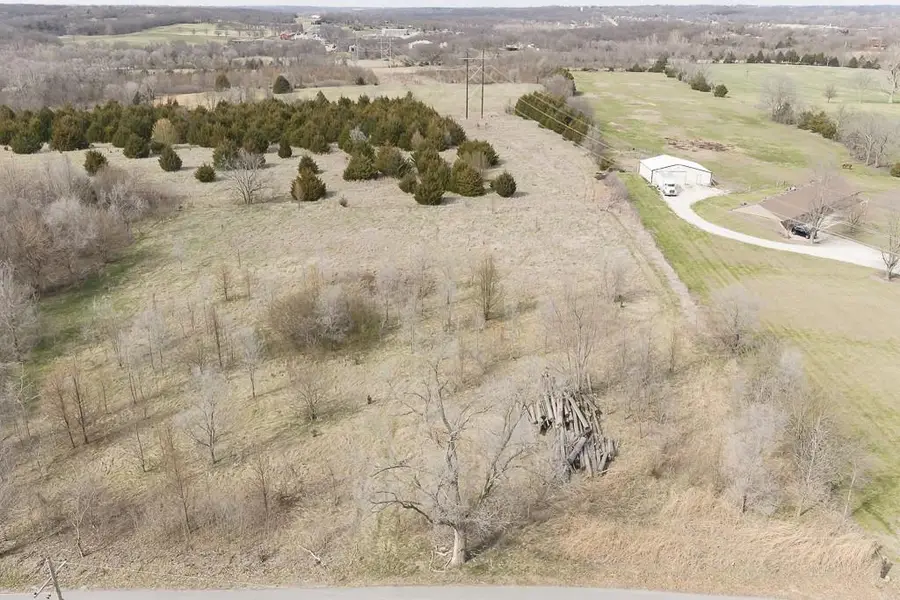 14000 Stillwell Road, Bonner Springs, KS 66012 - #2