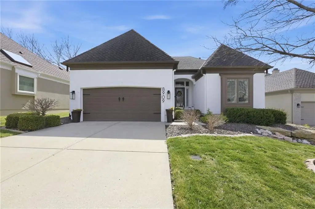 8909 W 142nd Court, Overland Park, KS 66221 - #1