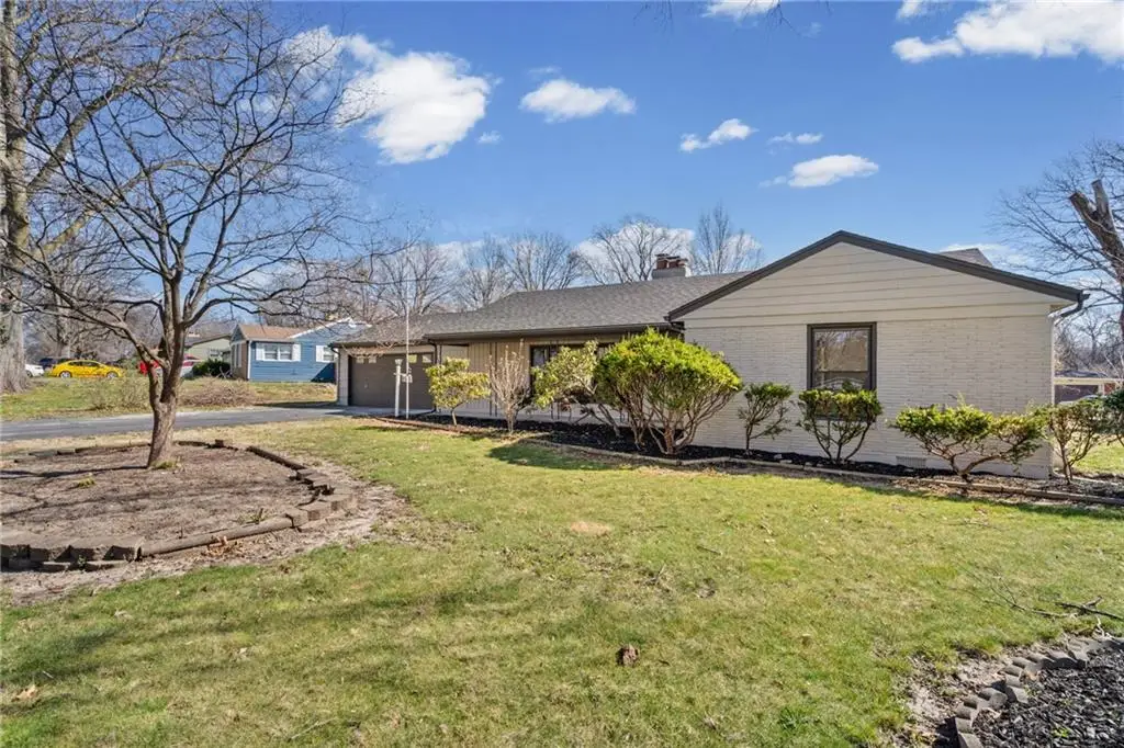 4515 Norwood Avenue, Kansas City, MO 64133 - #1