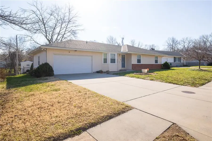 7311 Hedges Avenue, Raytown, MO 64133 - #3